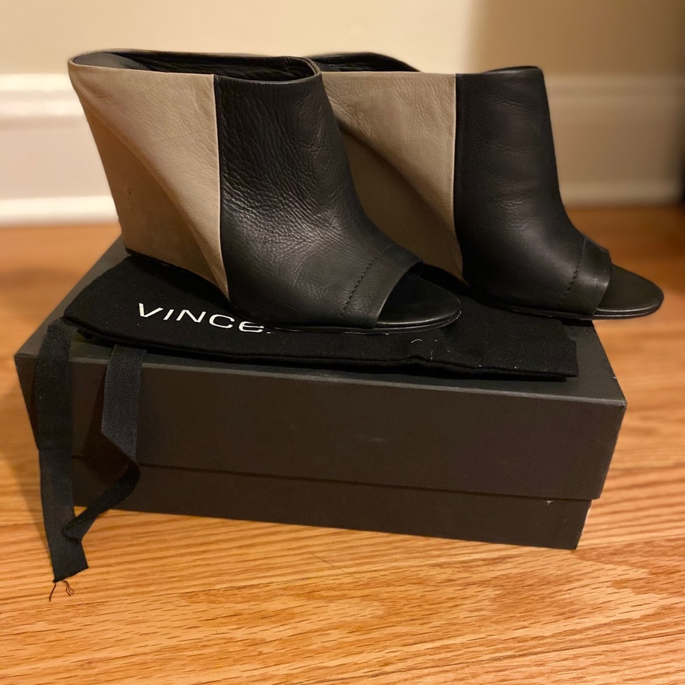 Karin Vince color block  leather mule
